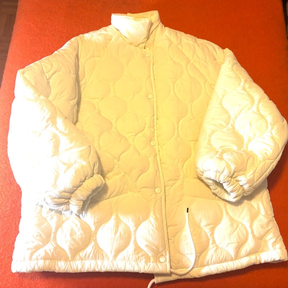 Grip & Co (sold by Simons) oversized white wavy topstitching quilted coat NWT - Picture 4 of 13